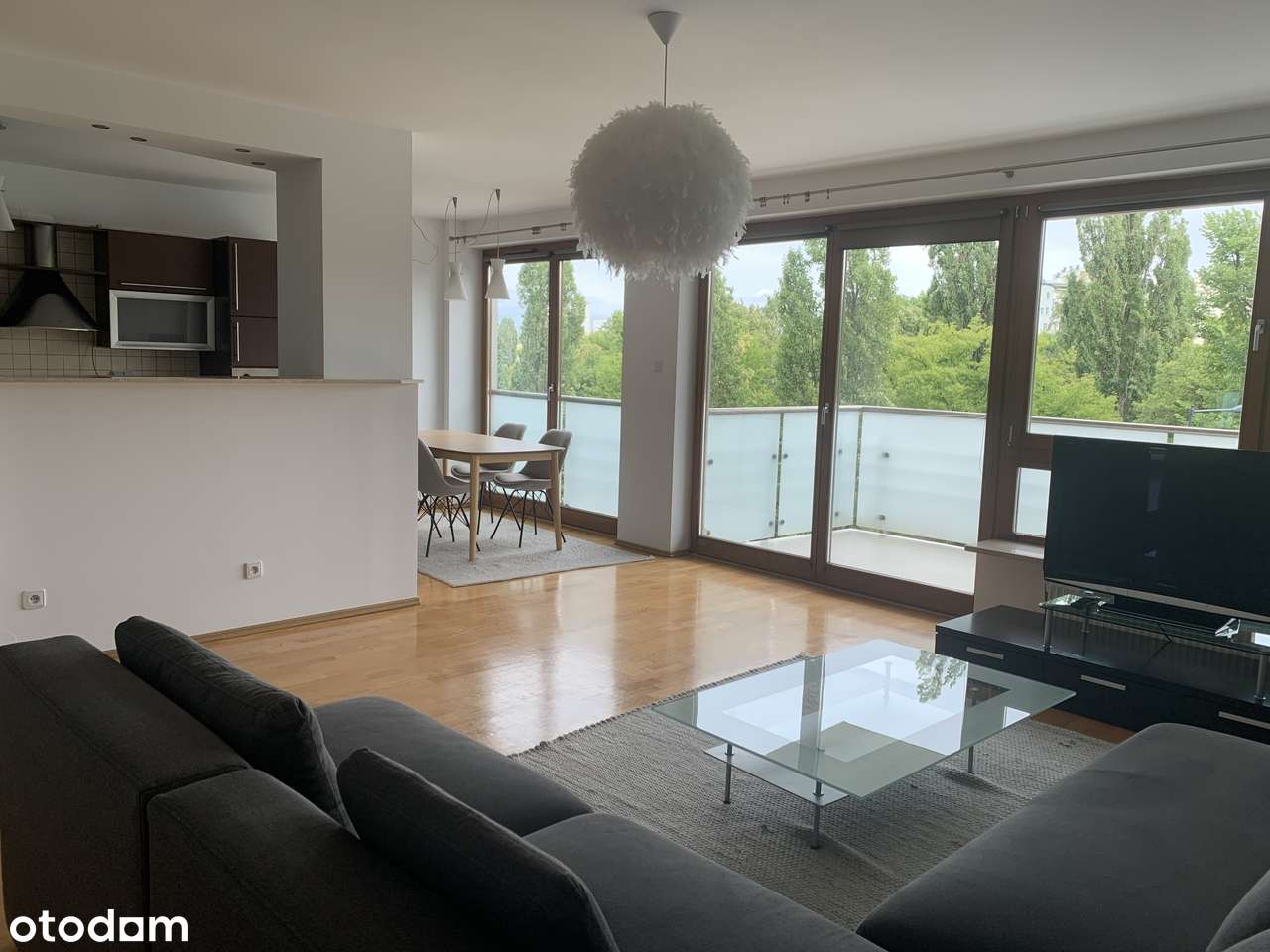 PRZESTRONNY APARTAMENT NA CHRONIONYM OSIEDLU SŁONECZNY SKWER 87m2