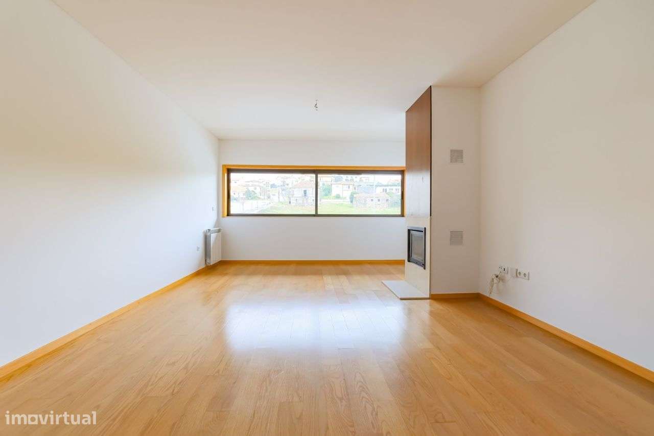 Apartamento T3 C/ Lugar Garagem-8