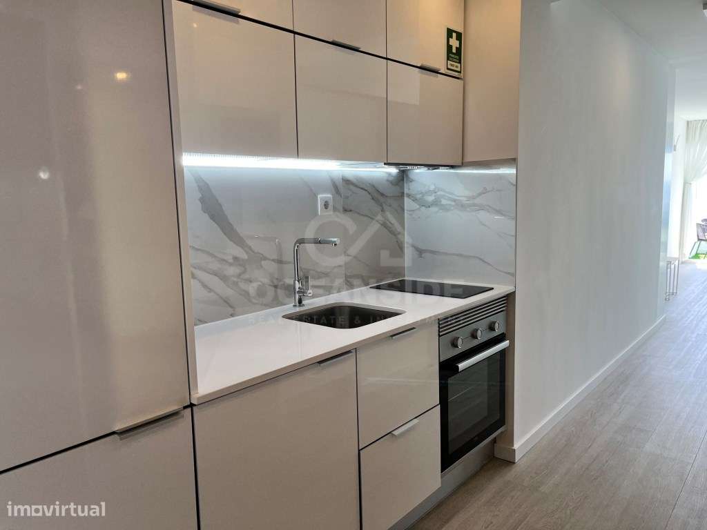 Apartamento T1, Totalmente renovado, com terraço e vista mar - Sesi...-17