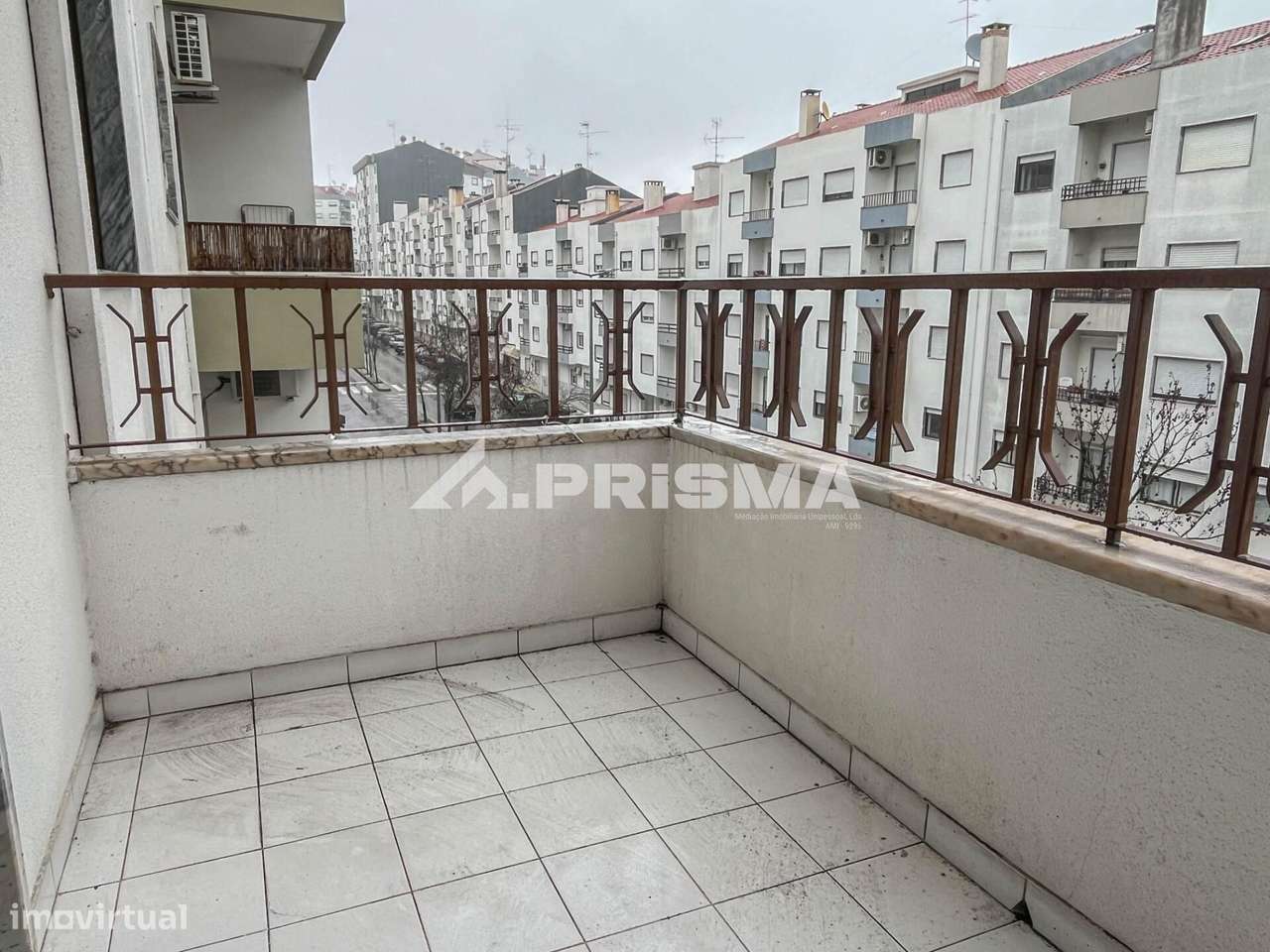 Apartamento T3 com garagem para venda em Castelo Branco-8