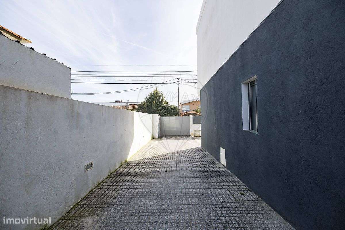 Moradia T5 para venda-9