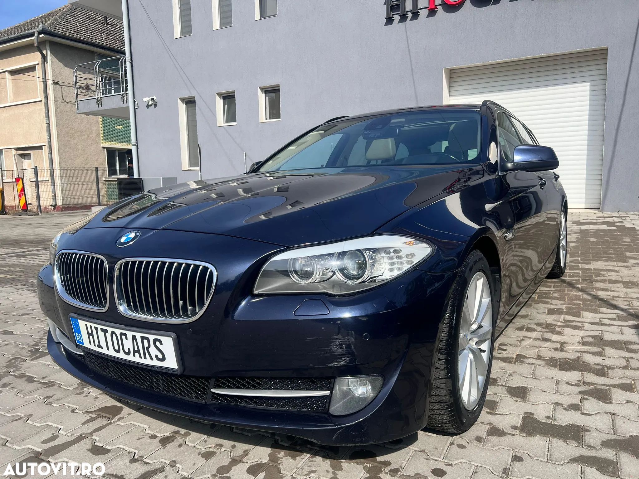 BMW Seria 5 520d Touring - 1