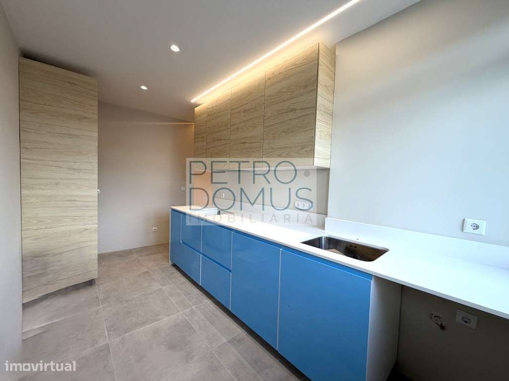 T2 TOTALMENTE REMODELADO EM CONDOMÍNIO COM PISCINA - PENHA DE FRANÇA-17