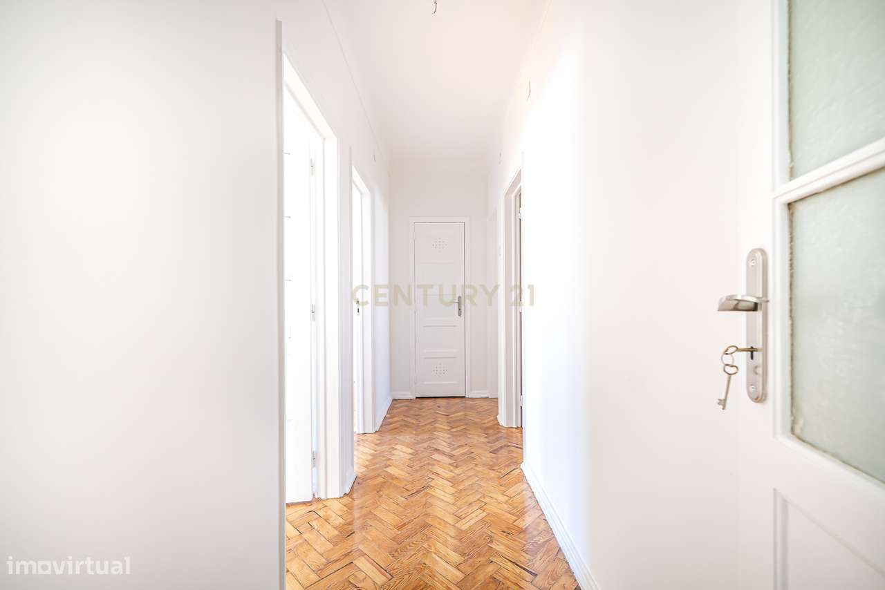 APARTAMENTO T4 TRANFORMADO EM T3 ARROIOS - ARRENDAMENTO - Grande imagem: 4/15