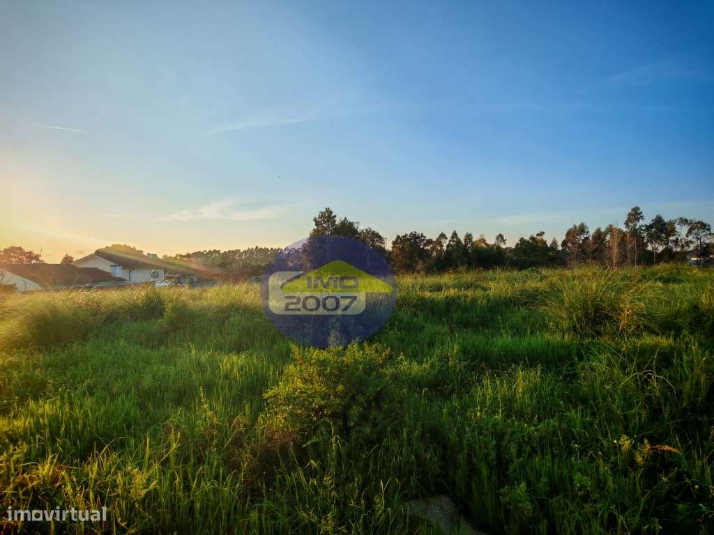 Excelente terreno com 1850m2 em Mozelos - Grande imagem: 2/16