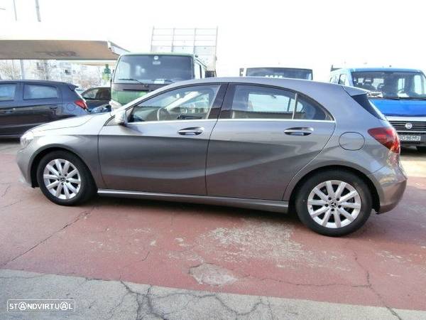 Mercedes-Benz A 180 d Style - 9