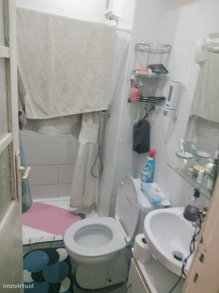 Apartamento T1+1 com Pátio | Arrendado | Oliveira do Douro-6