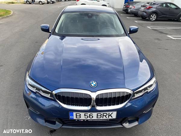 BMW Seria 3 320e Aut. Sport Line - 25