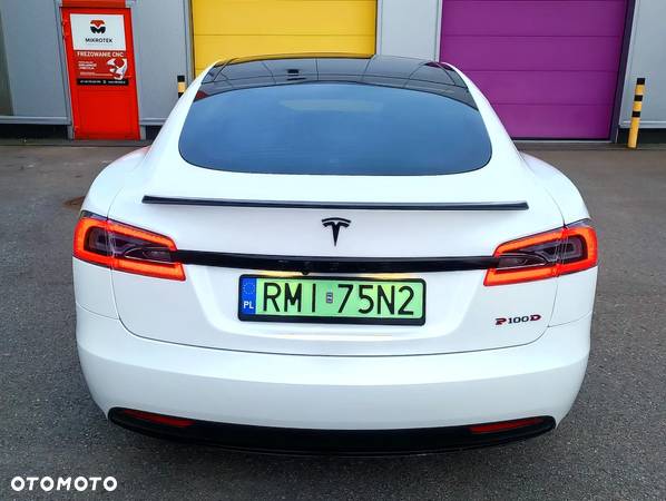 Tesla Model S Performance - 12