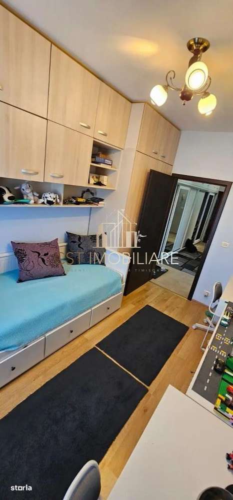 Vând apartament 3 camere - Imagine principală: 2/7