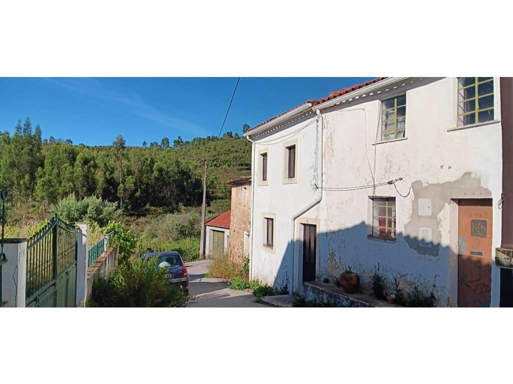 Conjunto de Cinco Imóveis urbanos com Terreno para venda em Caratão...-39