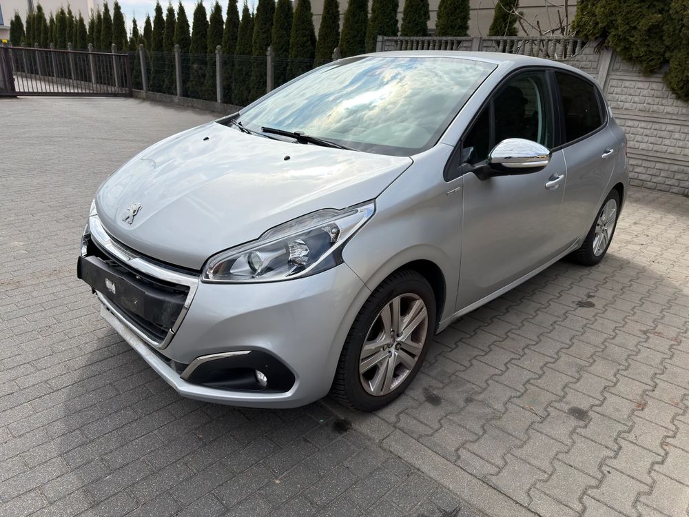 Peugeot 208 I PureTech 82 Style 2018