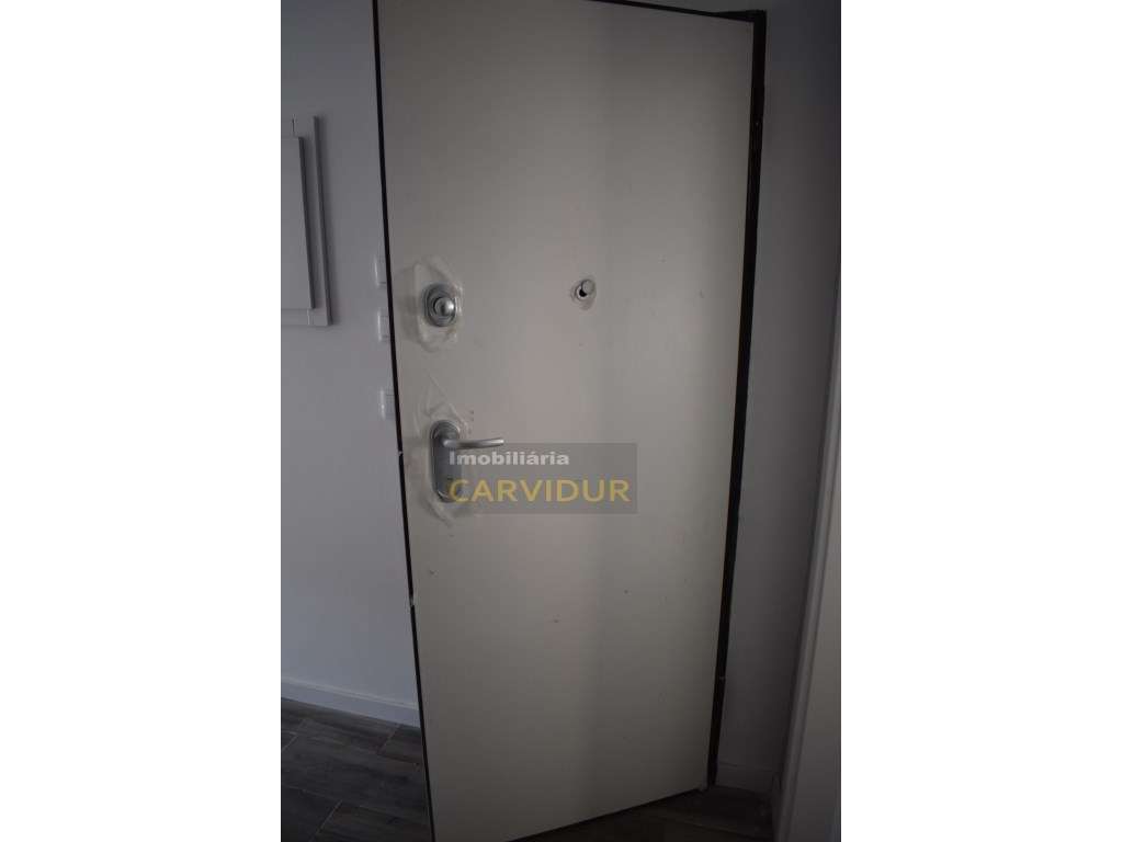 Lavradio T2 totalmente remodelado-6