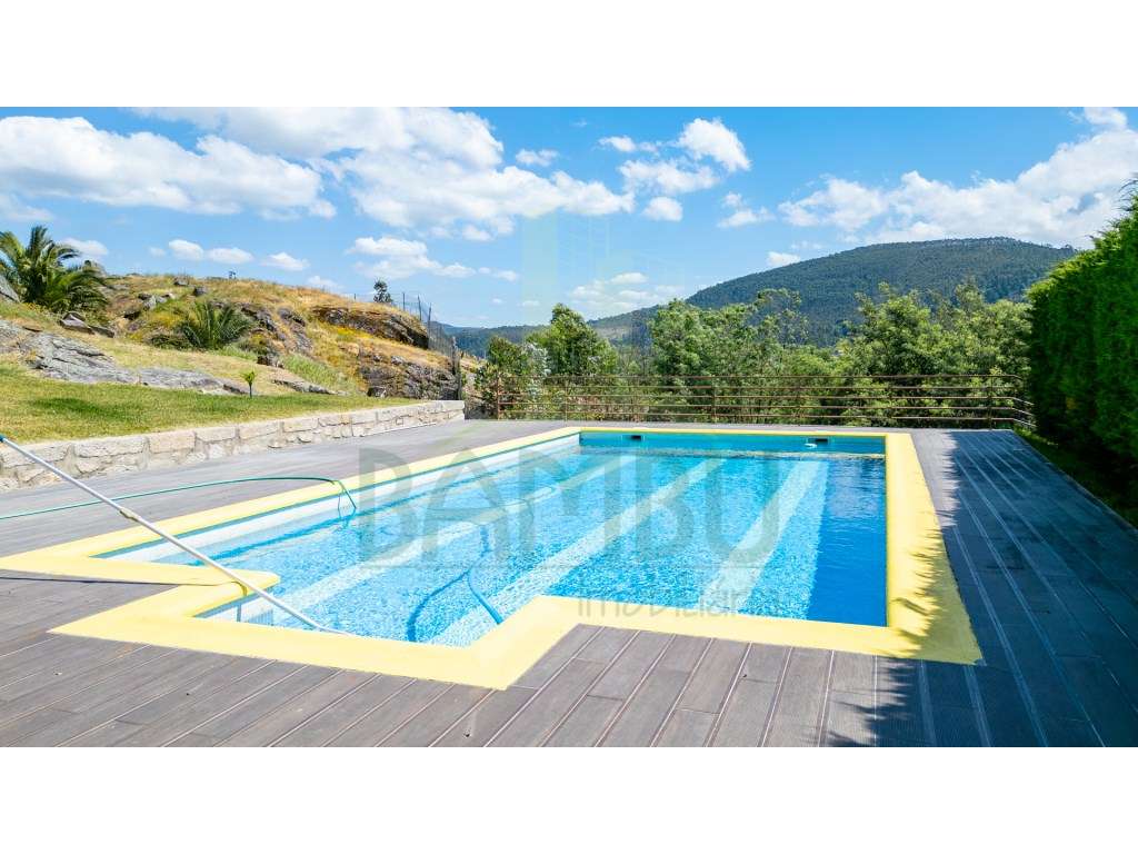 Moradia T4 térrea, com piscina, para venda em Vilar de Mouros.-4