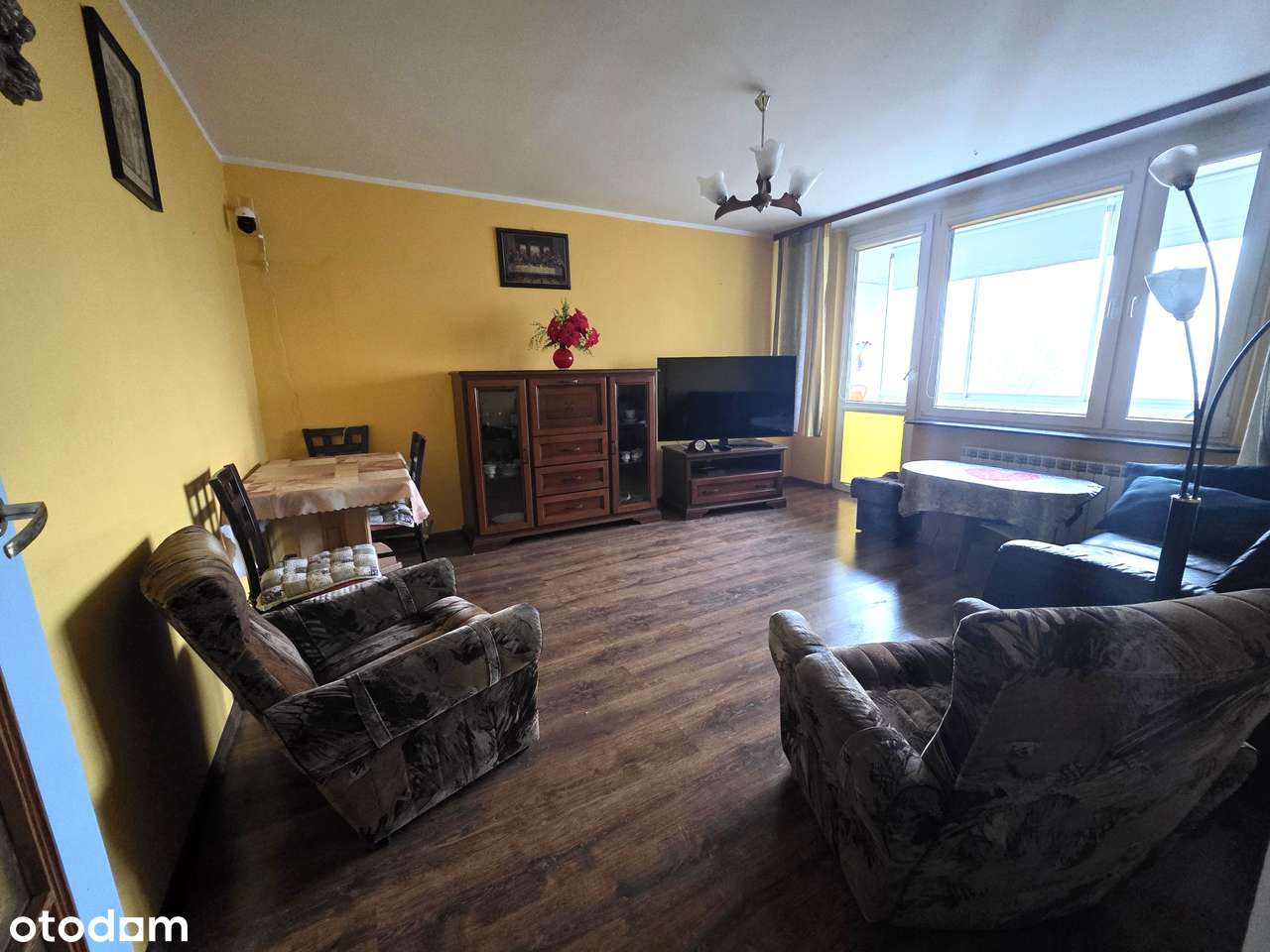 Przepiękne 4-pokojowe mieszkanie przy metrze-2