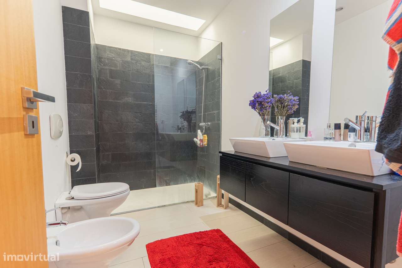 Moradia T3 moderna em Sanfins-13