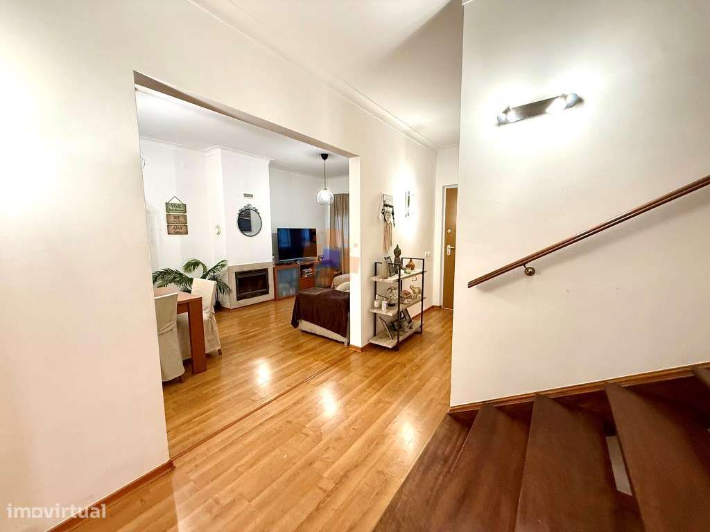 Encantadora Moradia Térrea T3 com Quintal e Garagem - Alto do Moinh...-12