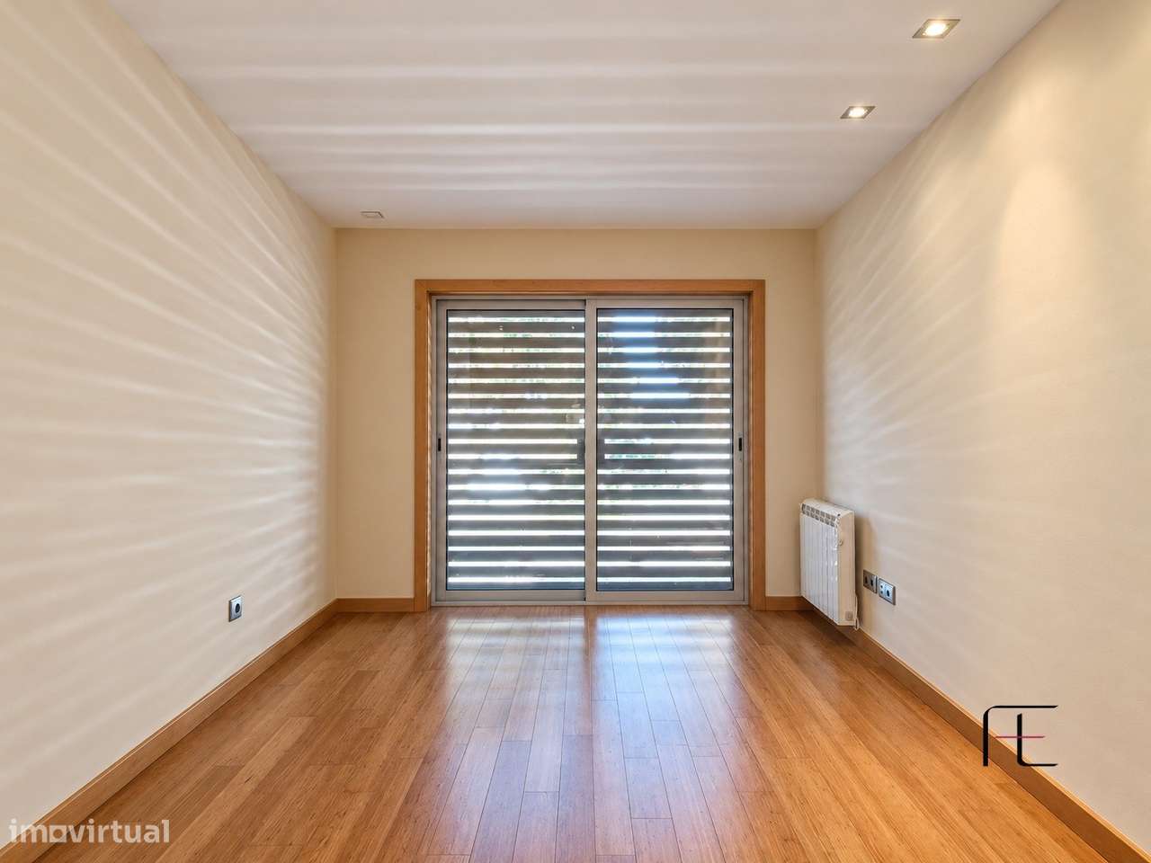 T2 com 120 m² Varanda e Garagem à Entrada de Espinho-15