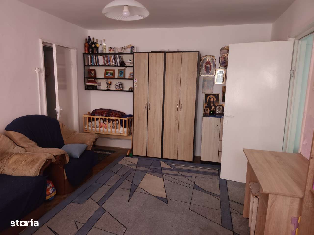 Octav Onicescu langa Parcul Mihai Eminescu piata Viilor Biserica Roset-1