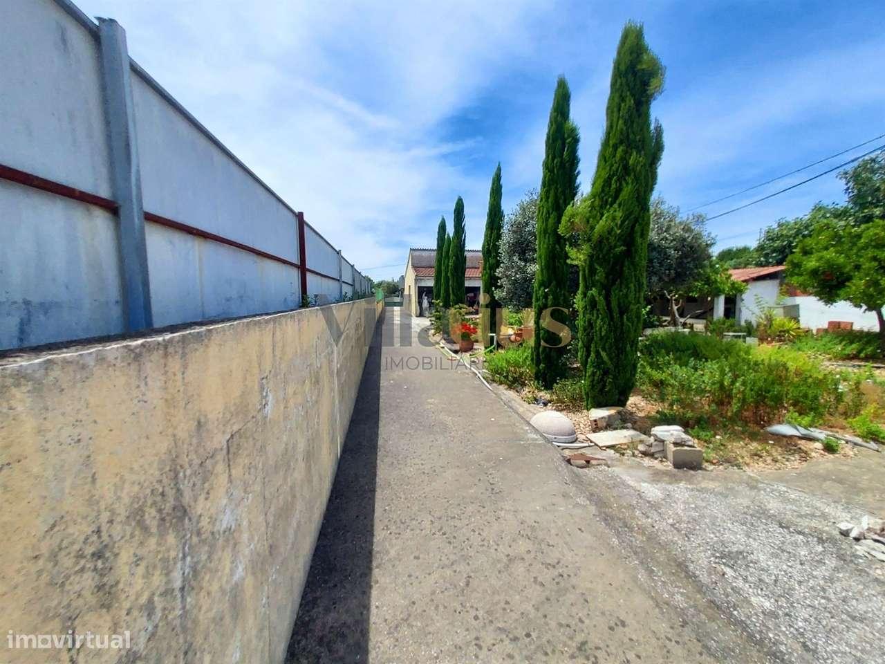 Moradia T2 com Piscina, Pomar e Garagens Duplas a 5 Minutos de Tomar |-17