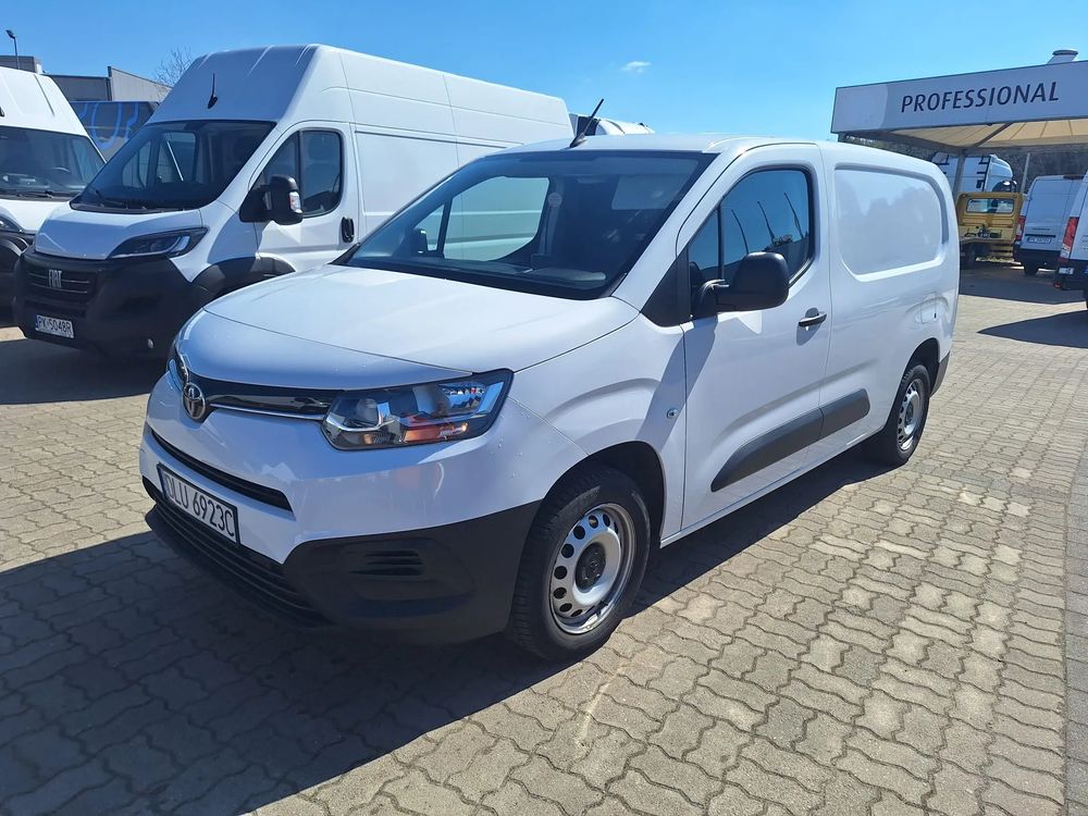 Toyota Proace City Van L2H1 3 osobowy Jak Doblo Partner Combo blaszak - 3 osoby | furgon| bus L2H1 | FV23% | leasing | ASO | krajowy