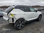 Volvo XC 40 T4 R-Design - 4