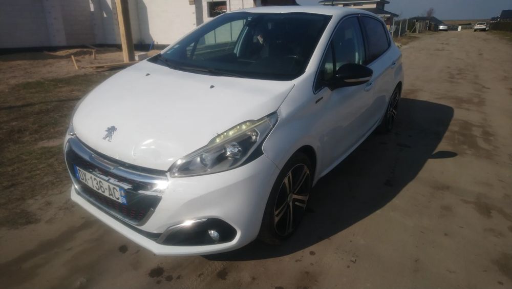 Peugeot 208 I (2012-2019) 1.6 BlueHDi Active S&S 2015