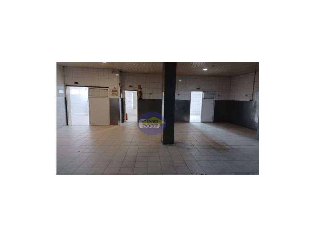 Loja para indústria em Vila Nova de Poiares - Grande imagem: 4/7