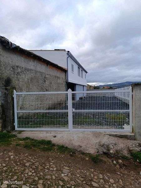 Vende-se Moradia T4 - Alfândega da Fé - Grande imagem: 4/12