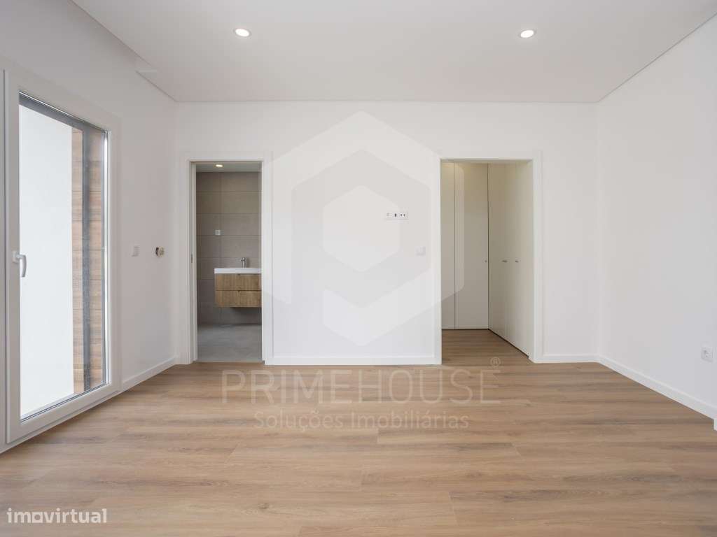 Moradia com 3 suites, garagem e piscina na Av. de Negreiros - Quint...-29