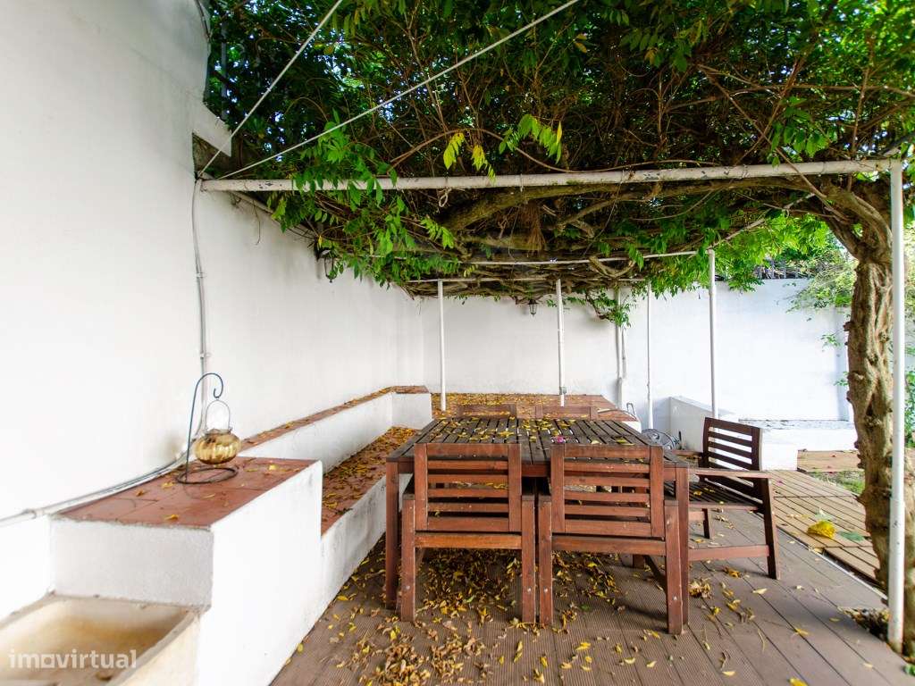 Moradia T4 + 1 em Tercena-45