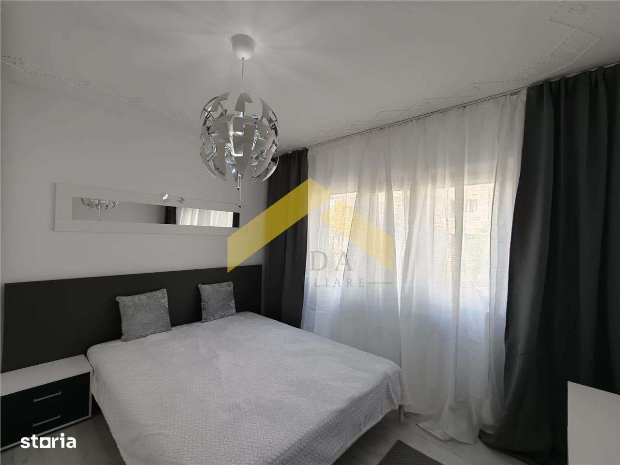 Apartament de vanzare Micalaca, zona Miorita-13