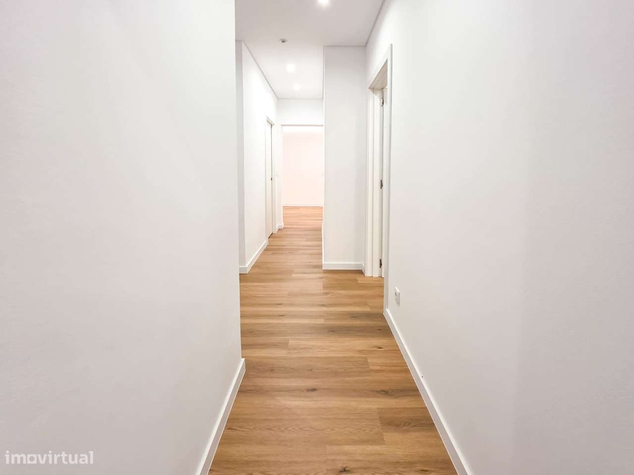 Apartamento Renovado no Bairro do Liceu em Setúbal-18
