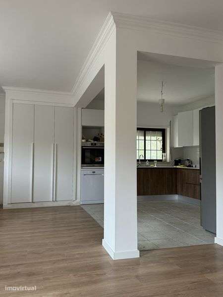 Casa para arrendar em Mafra, com varanda e piscina - Grande imagem: 3/8