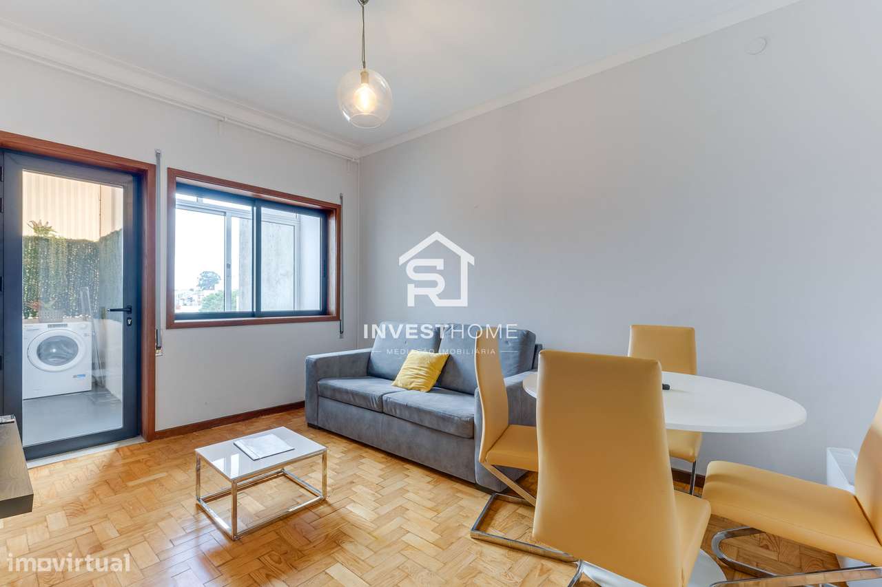 Prédio | 4 Apartamentos T2 | Licença AL ativa | Porto-28