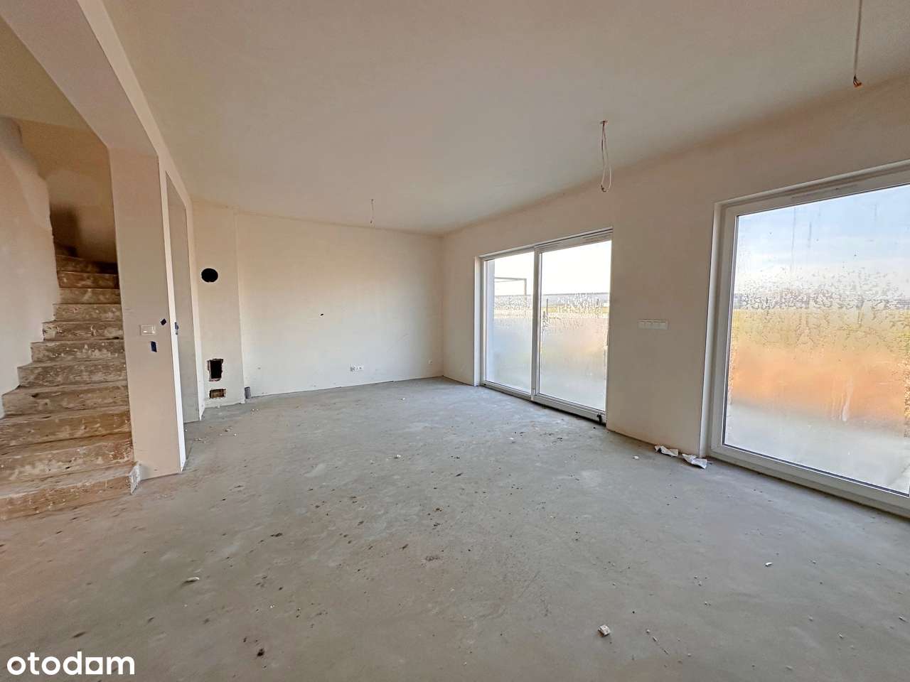 bez skosów/ DUŻY SALON/ kominek/ ogrz. podłogowe /światłowód-9