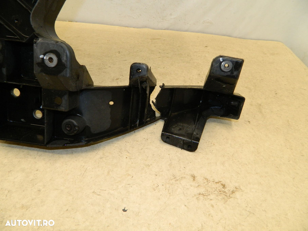 Trager  /  Panou frontal  /  Calandru, Mercedes Sprinter W906, 2007, 2008, 2009, 2010, 2011, 2012, 2013, 2014,, A9068800203 - 8