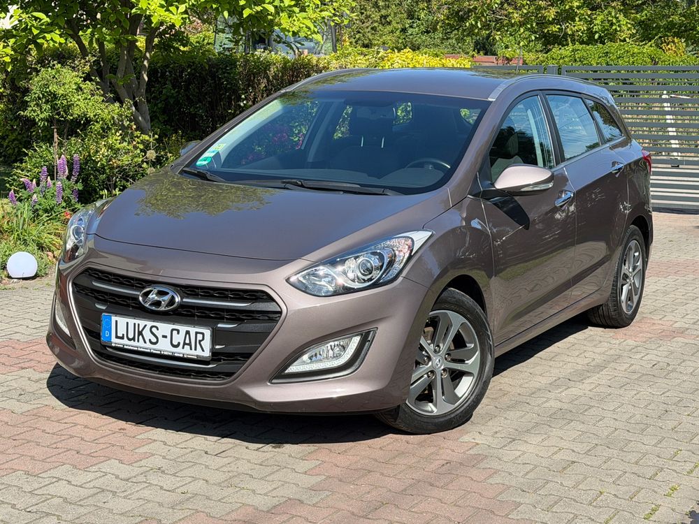 Hyundai i30 II blue Kombi 1.4 YES Gold 2015
