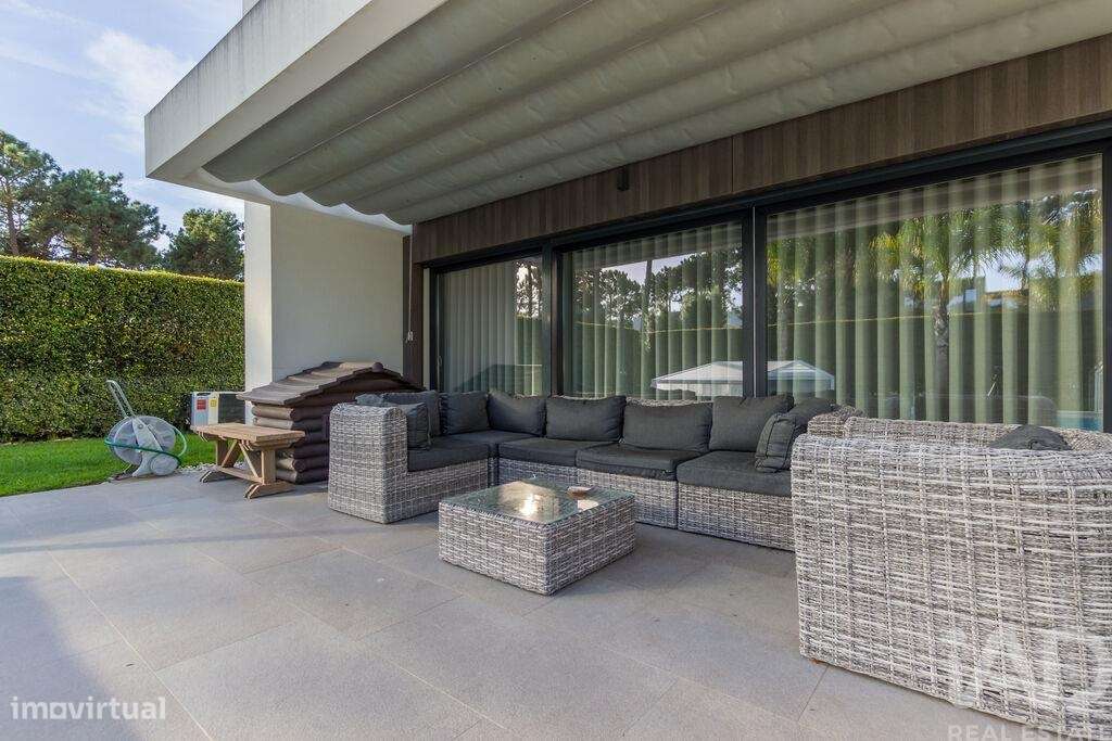 Casa / Villa T3 em Charneca De Caparica E Sobreda de 220,00 m2 - Grande imagem: 5/29