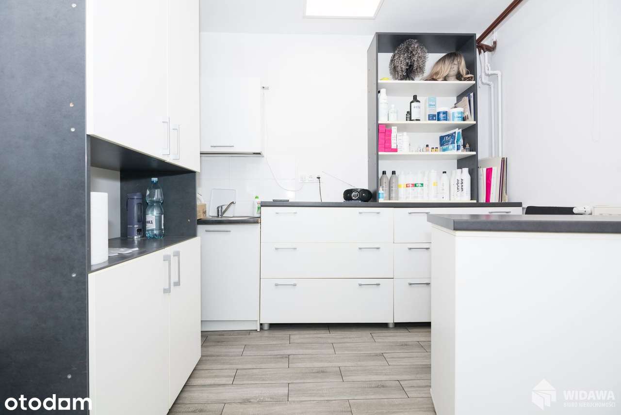 Na sprzedaz lokal użytkowy w ok ul Bajana-6