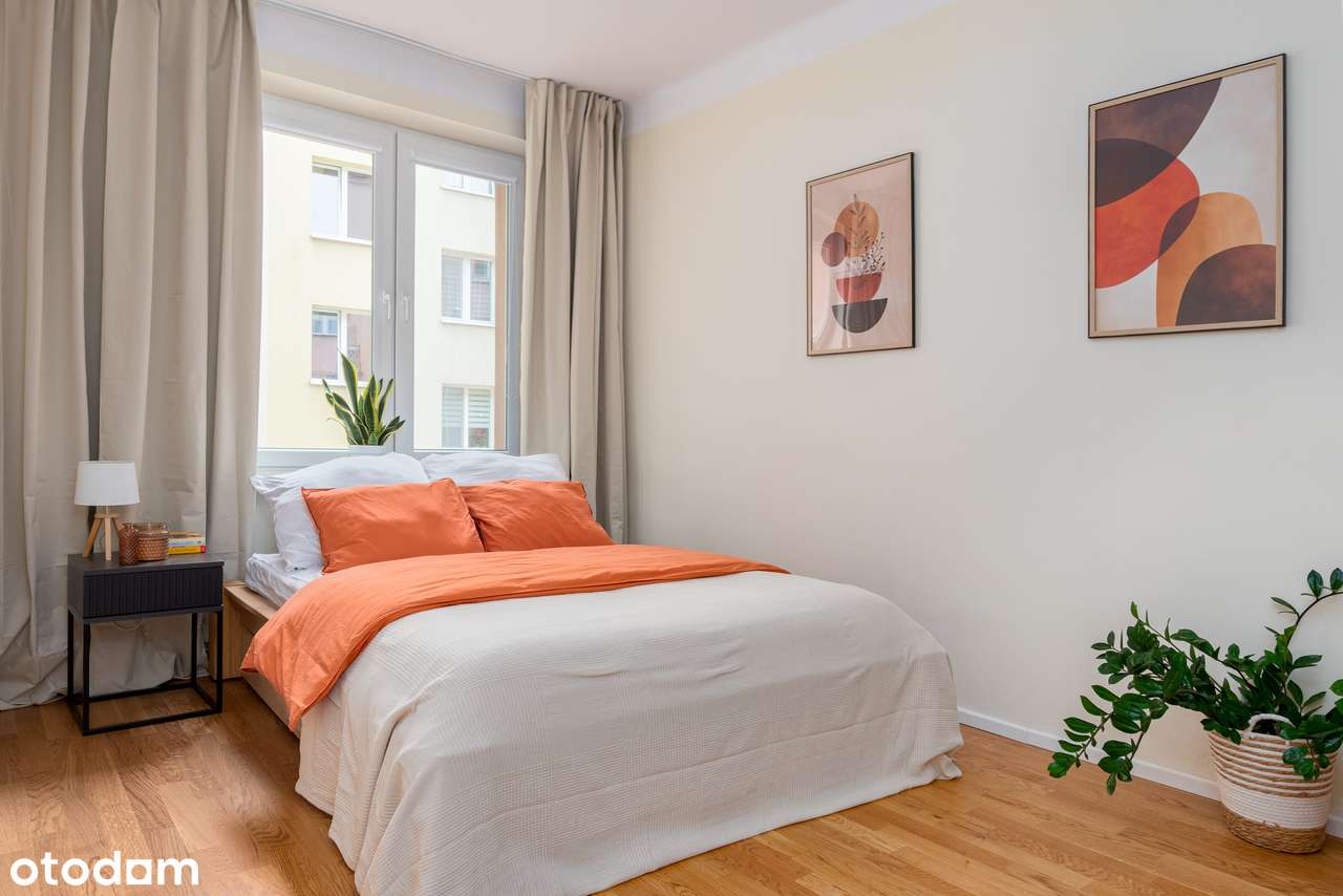 Ścisłe centrum | 1 piętro | Po remoncie | Balkon-0