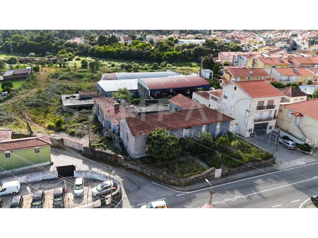 Moradia p/ recuperar - Rua de S. Pedro - C/ terreno! - Grande imagem: 5/22