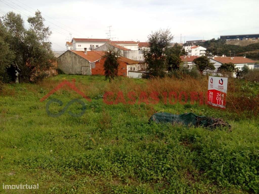 Terreno rustico 1150 m² em Parceiros, Leiria - Grande imagem: 2/3