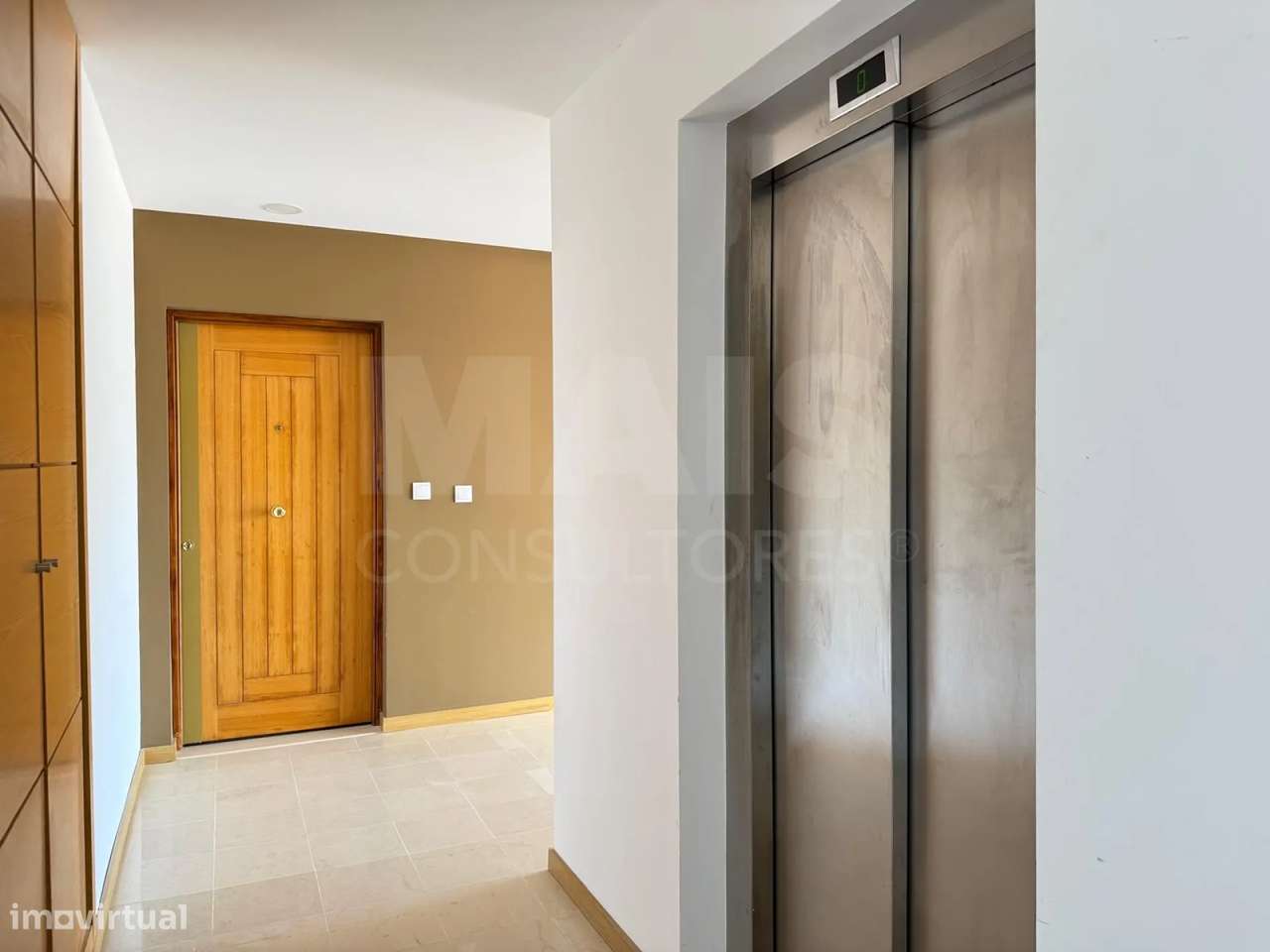 Apartamento T2 Semi-Novo | Terraço | Garagem | Bombarral-26