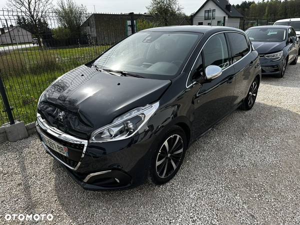 Peugeot 208 - 30