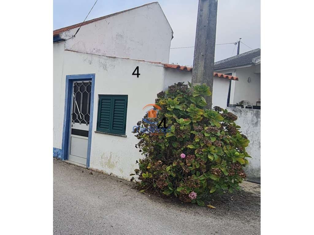 Moradia T2 com 500 m2 de terreno | Póvoa de Penafirme, Torres Vedras-12