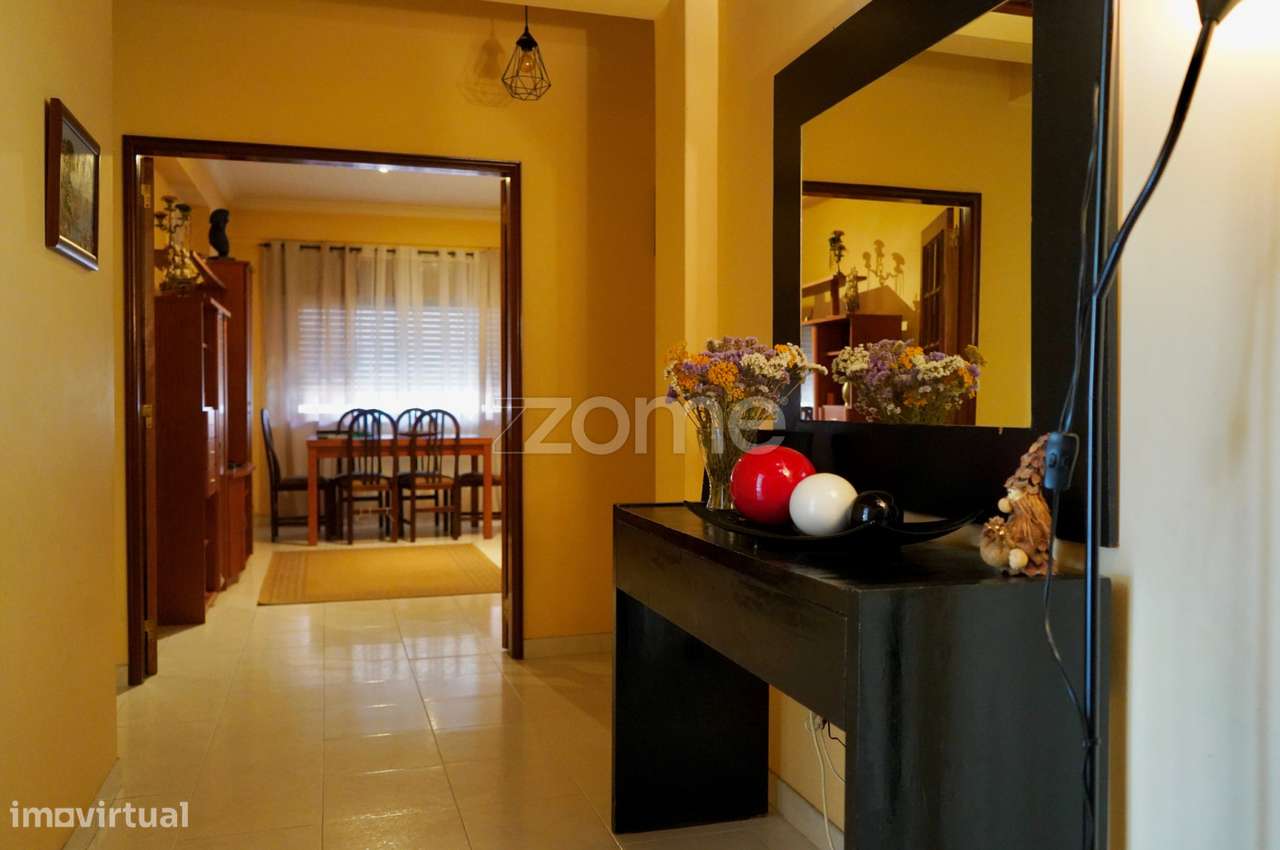 Apartamento T3 - Vale Mourão-3