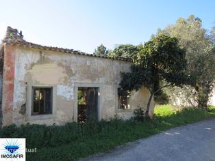 Casa para restaurar perto de Ferreira do Zêzere - Grande imagem: 2/12