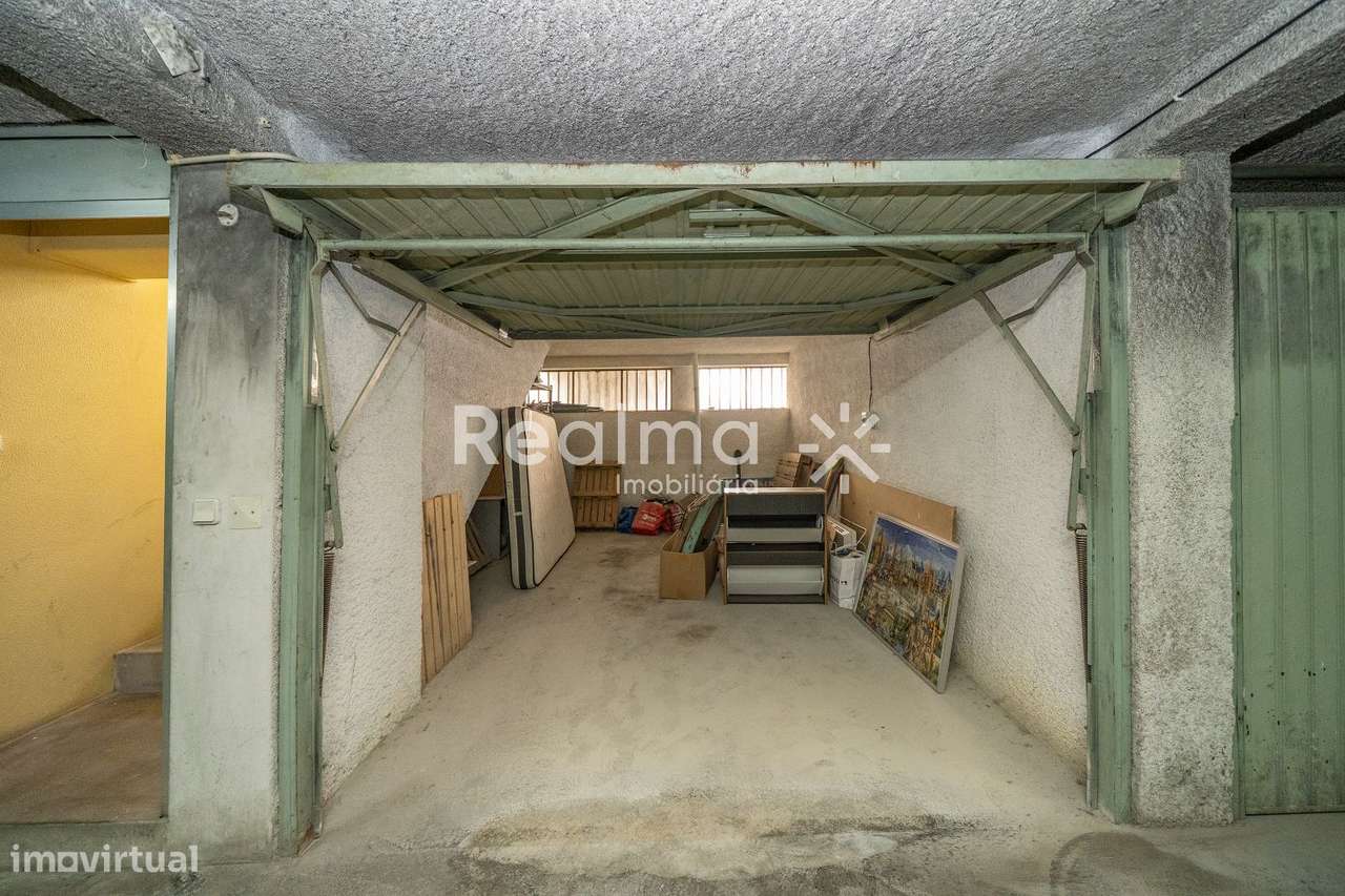 Apartamento T2 Renovado - S.José de S.Lazaro-30