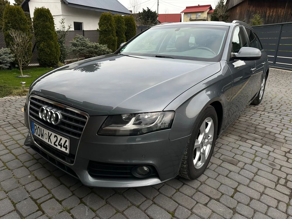 Audi A4 B8 2.0 TDI DPF Ambition 2011